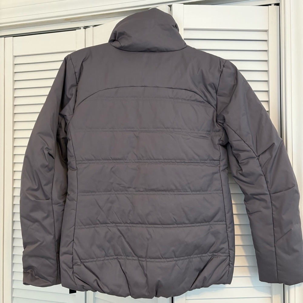 Nike Women’s Charcoal Grey Puffer Jacket - Picture 5 of 6